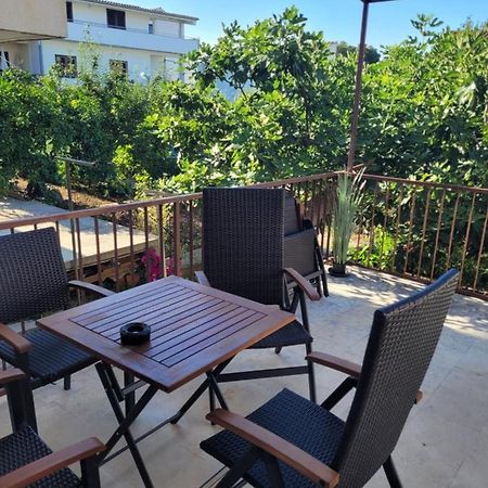 Harizma Apartment พรีมอชเตน ภายนอก รูปภาพ