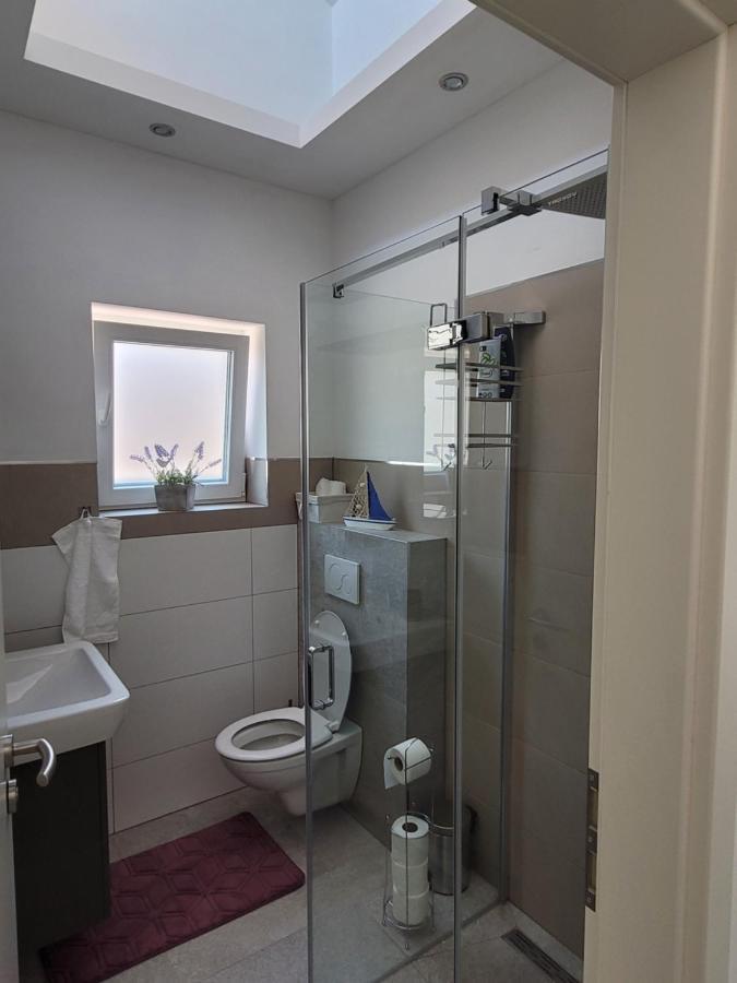 Harizma Apartment พรีมอชเตน ภายนอก รูปภาพ