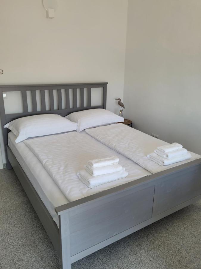 Harizma Apartment พรีมอชเตน ภายนอก รูปภาพ