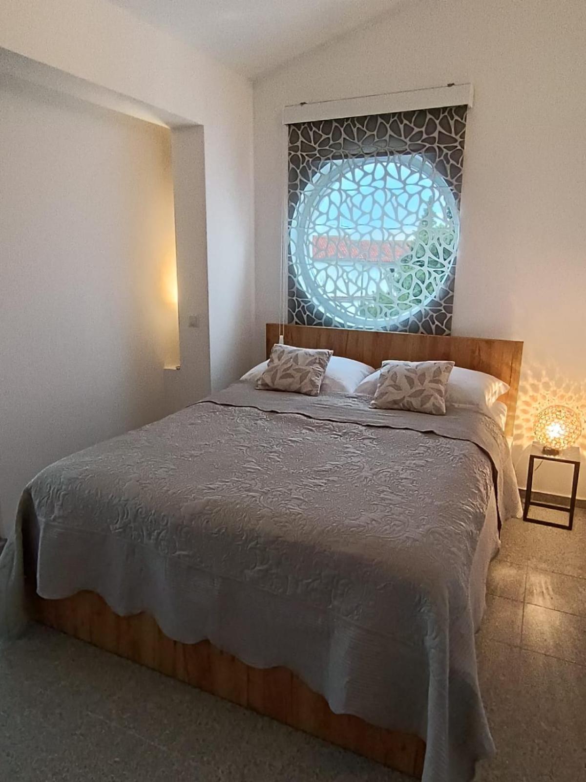 Harizma Apartment พรีมอชเตน ห้อง รูปภาพ