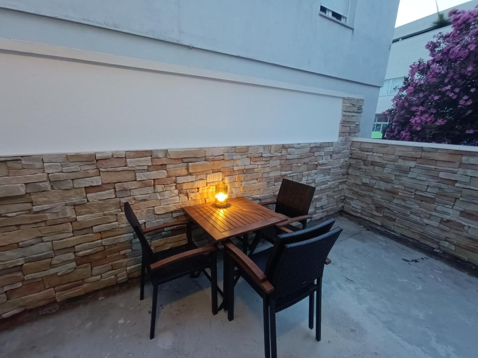 Harizma Apartment พรีมอชเตน ห้อง รูปภาพ