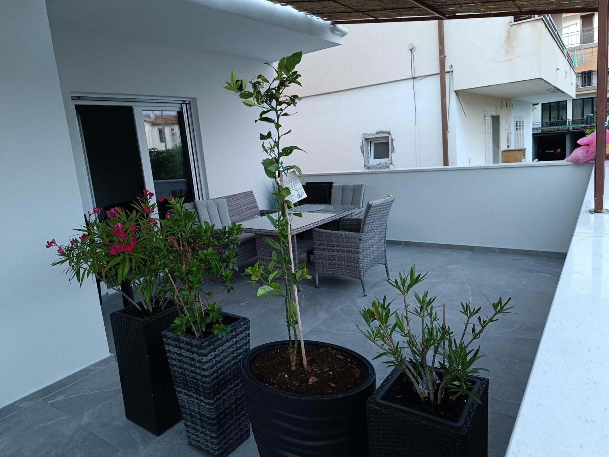 Harizma Apartment พรีมอชเตน ภายนอก รูปภาพ